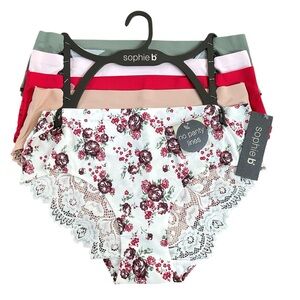 🌸NWT Hipsters 5 Pack